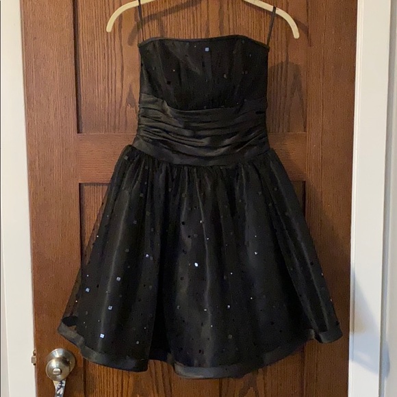 Black Strapless Homecoming Dress - Picture 1 of 6